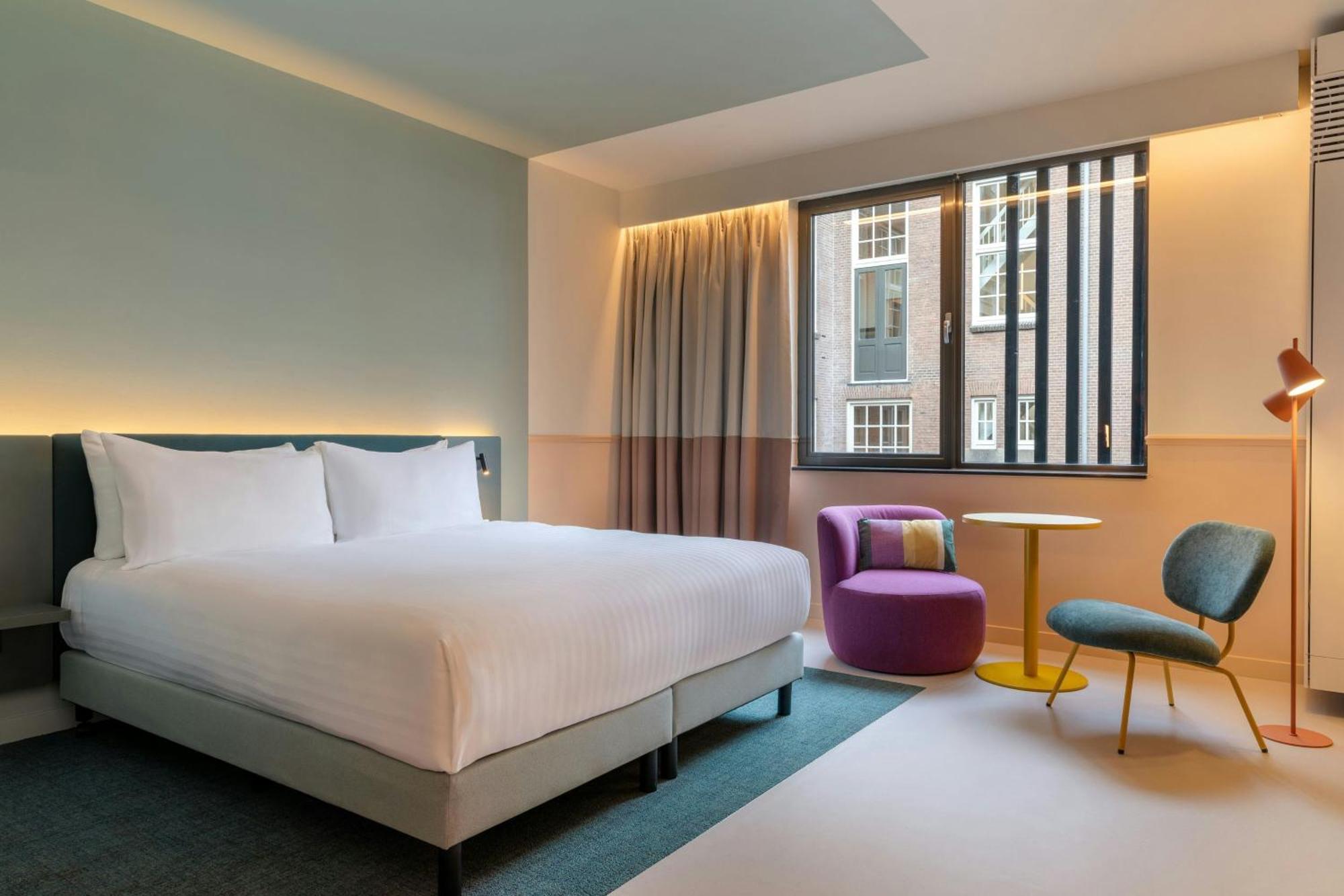 Deluxe Zimmer mit Kingsize-Bett